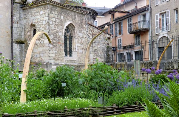 USE Robin Godde Image 1